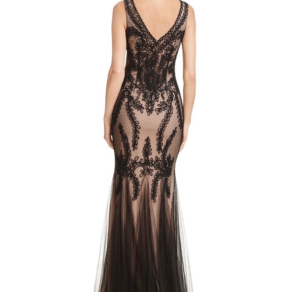 Betsy & Adam sautache mermaid gown never worn - Picture 4 of 9